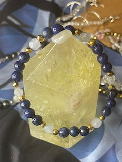 Kyanite & Light blue Sapphire Bracelet
